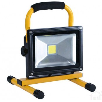 充電式LED戶外投光燈20w	0.00  充電式LED戶外投光燈20w Click to enlarge 功率:20W 防水等級:IP66 發光角度：120度5-20M 充電時間：6-8小時 使用時間:3-4小時 顏色:正白光 / 暖白光 材質:鋁+強化玻璃